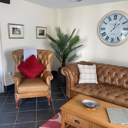 2 Mews Cottages - Town Centre Location Appleby-in-Westmorland ภายนอก รูปภาพ