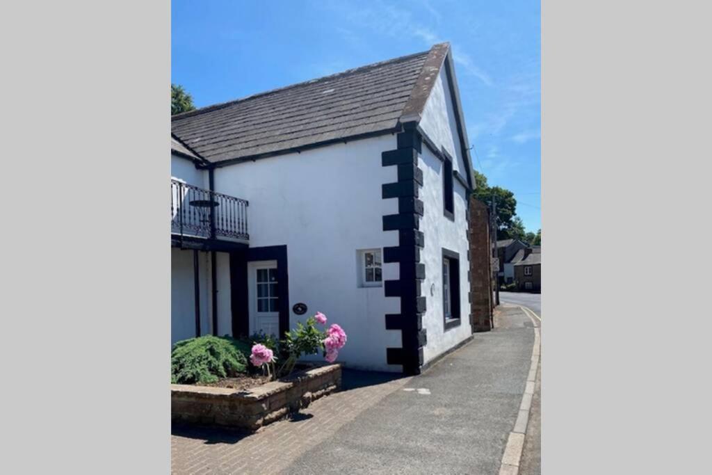 2 Mews Cottages - Town Centre Location Appleby-in-Westmorland ภายนอก รูปภาพ